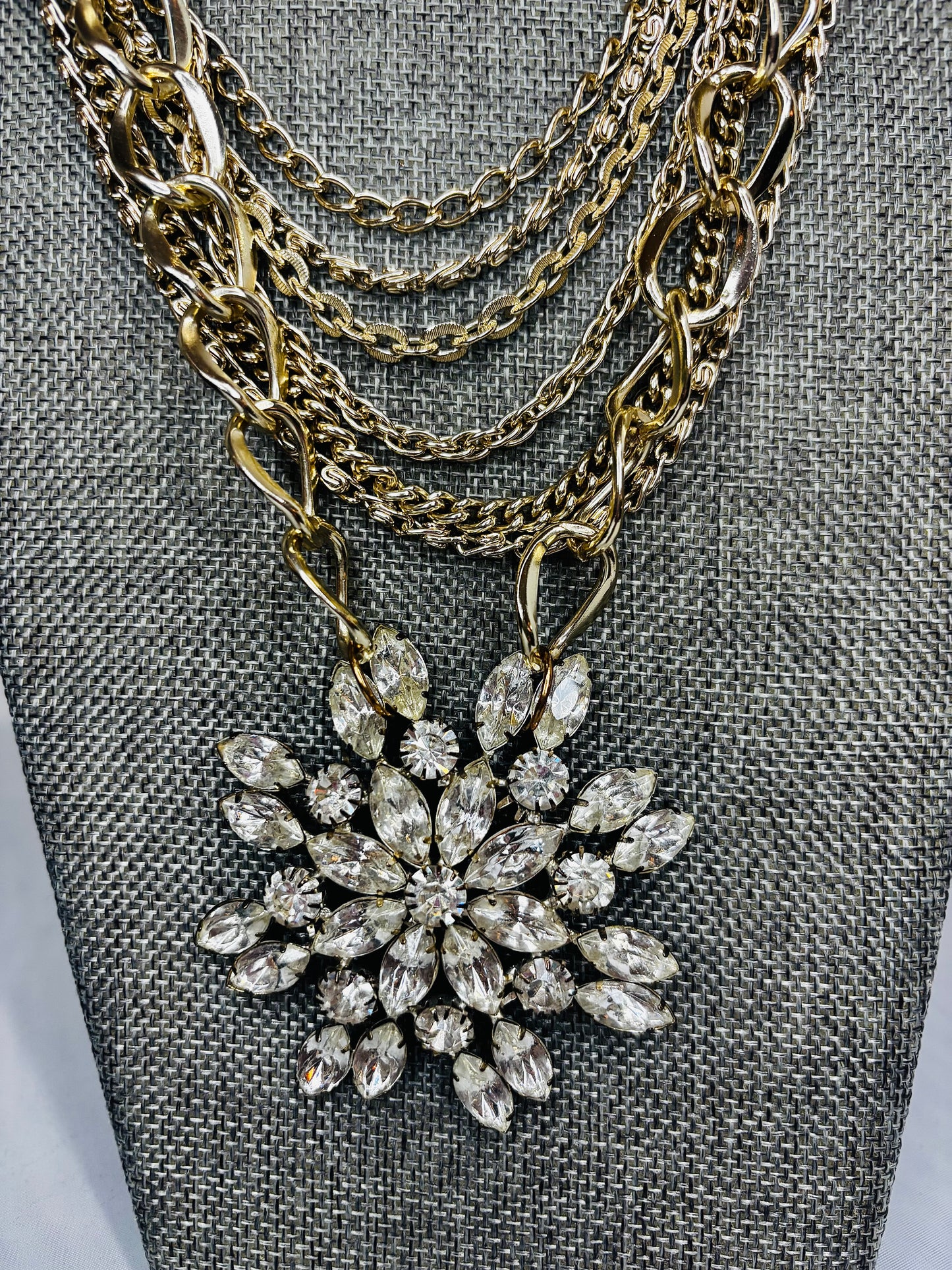 MADE - Star Brooch with Chain Necklace