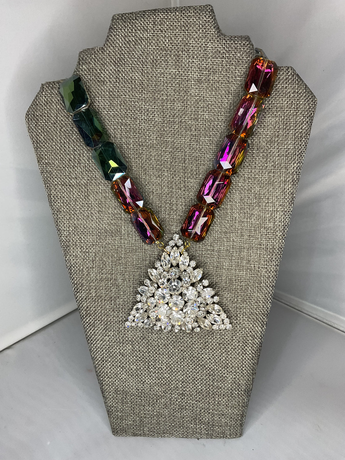 Made Juliana brooch necklace