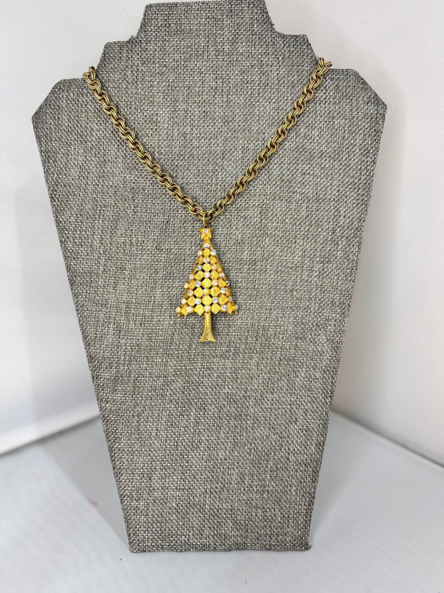 MADE- Christmas Tree Necklace