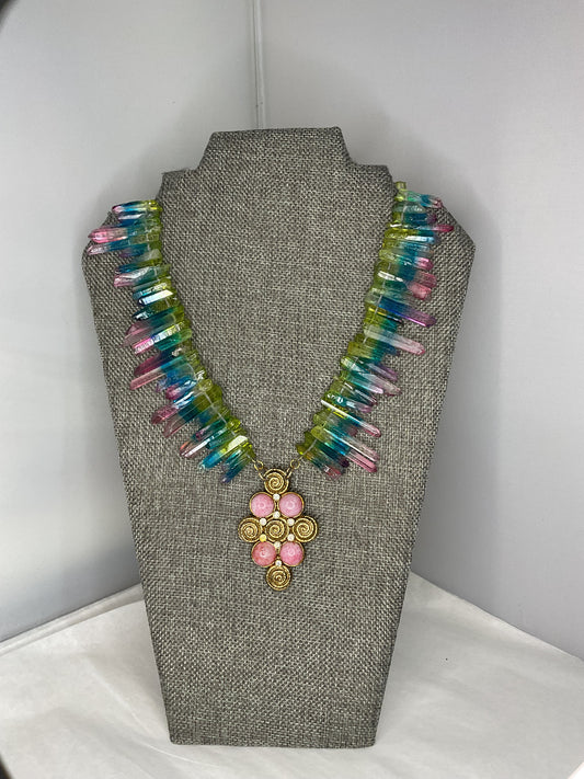 Made quartz necklace