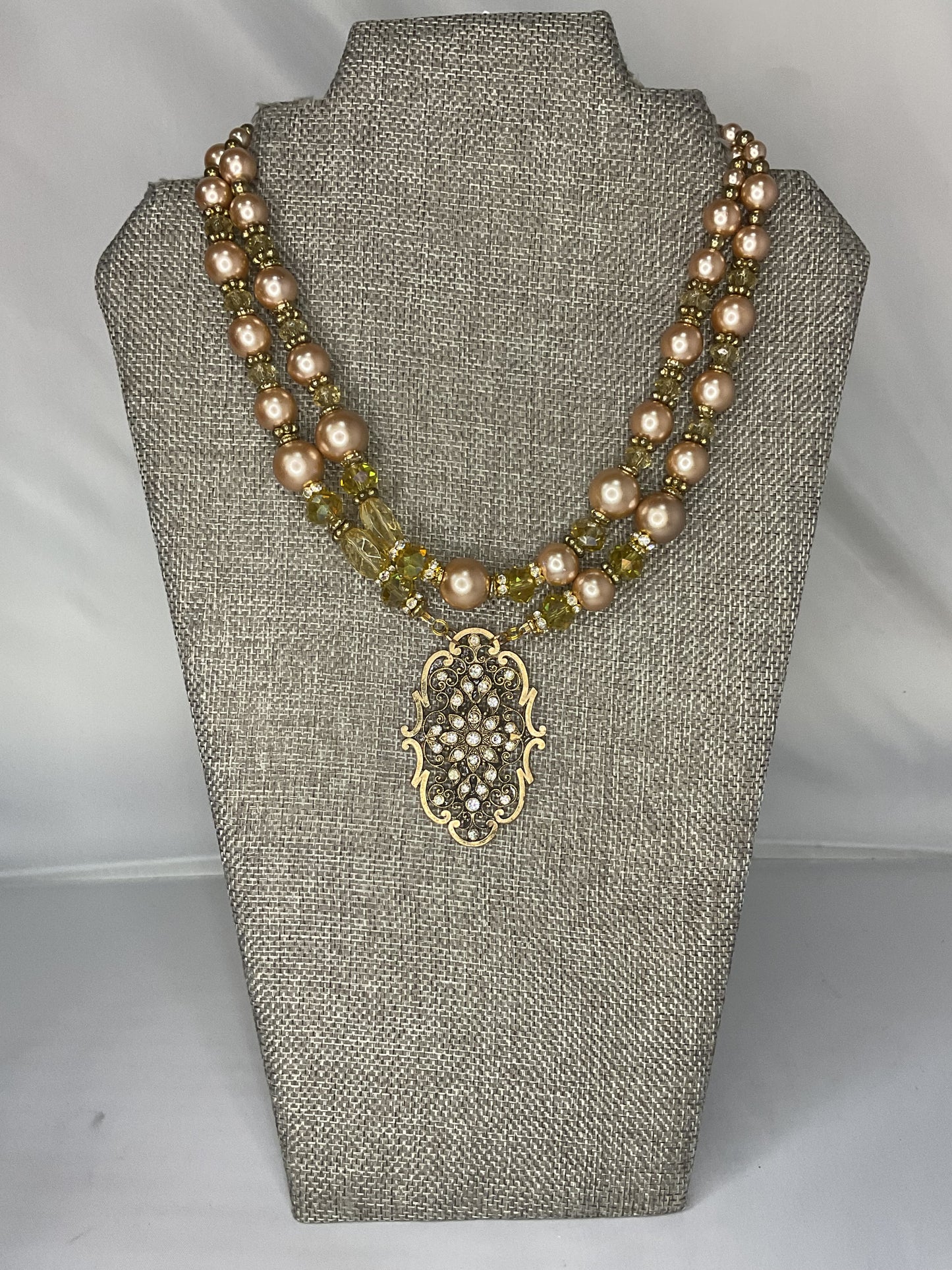 Made 1960s brooch necklace