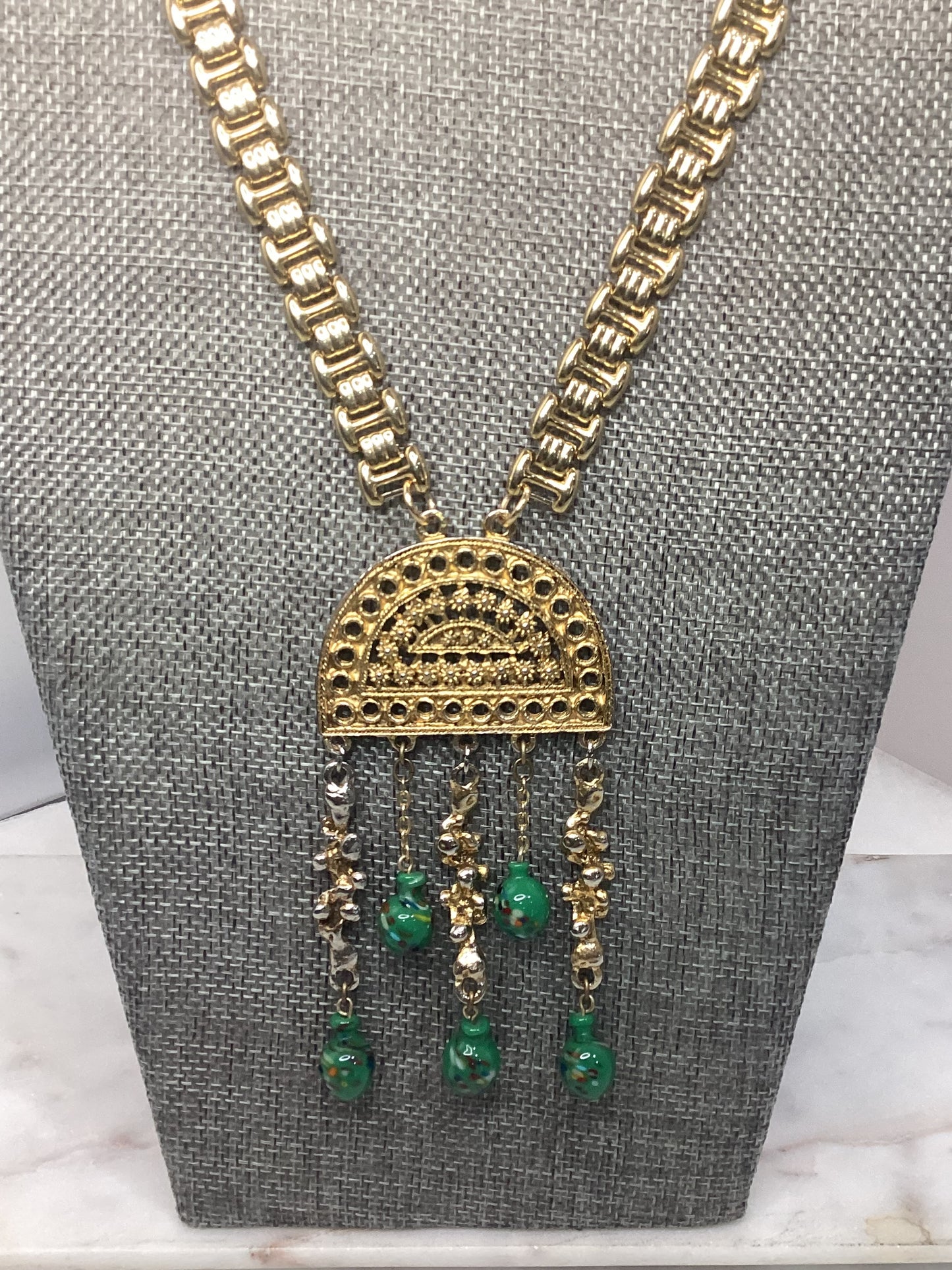 Made- 1970s necklace