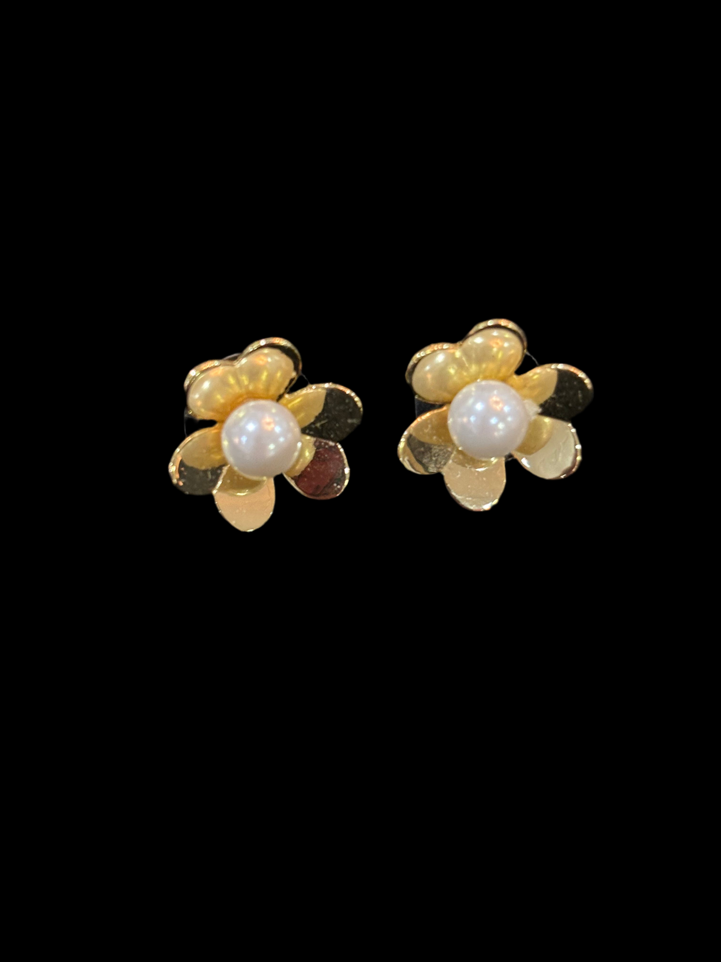 Flower Pearl Earrings