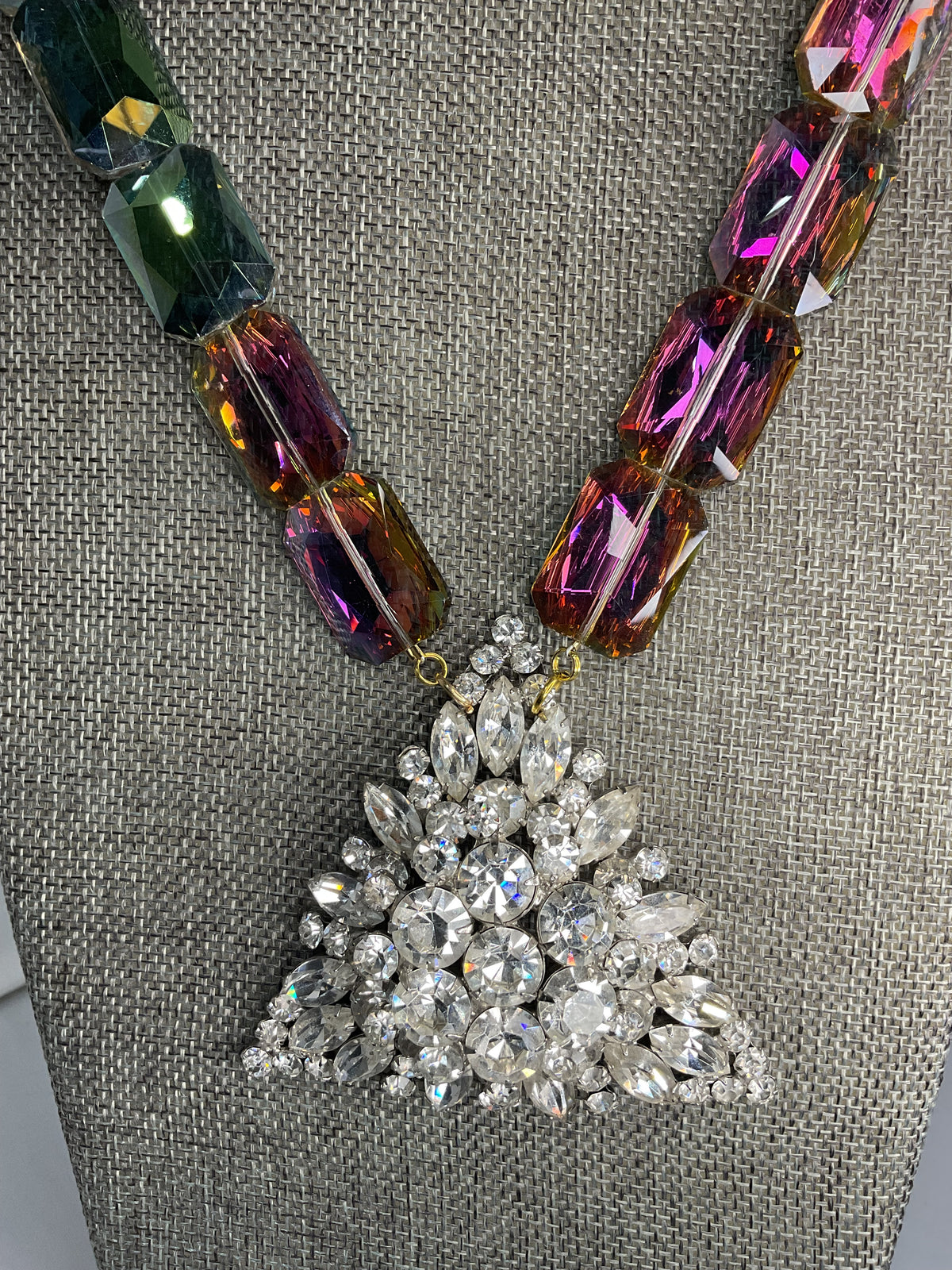 Made Juliana brooch necklace