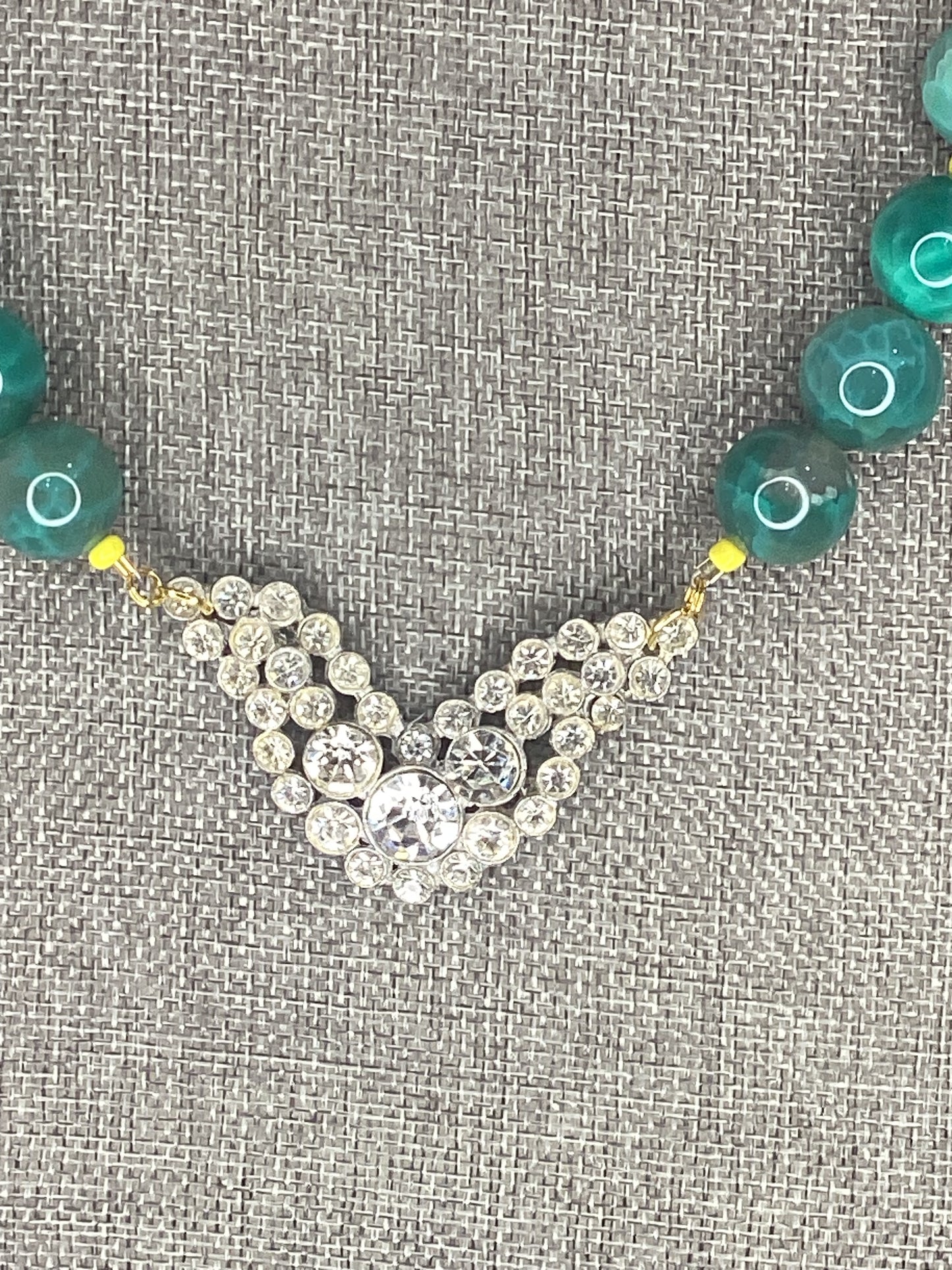 Made- agate bead necklace
