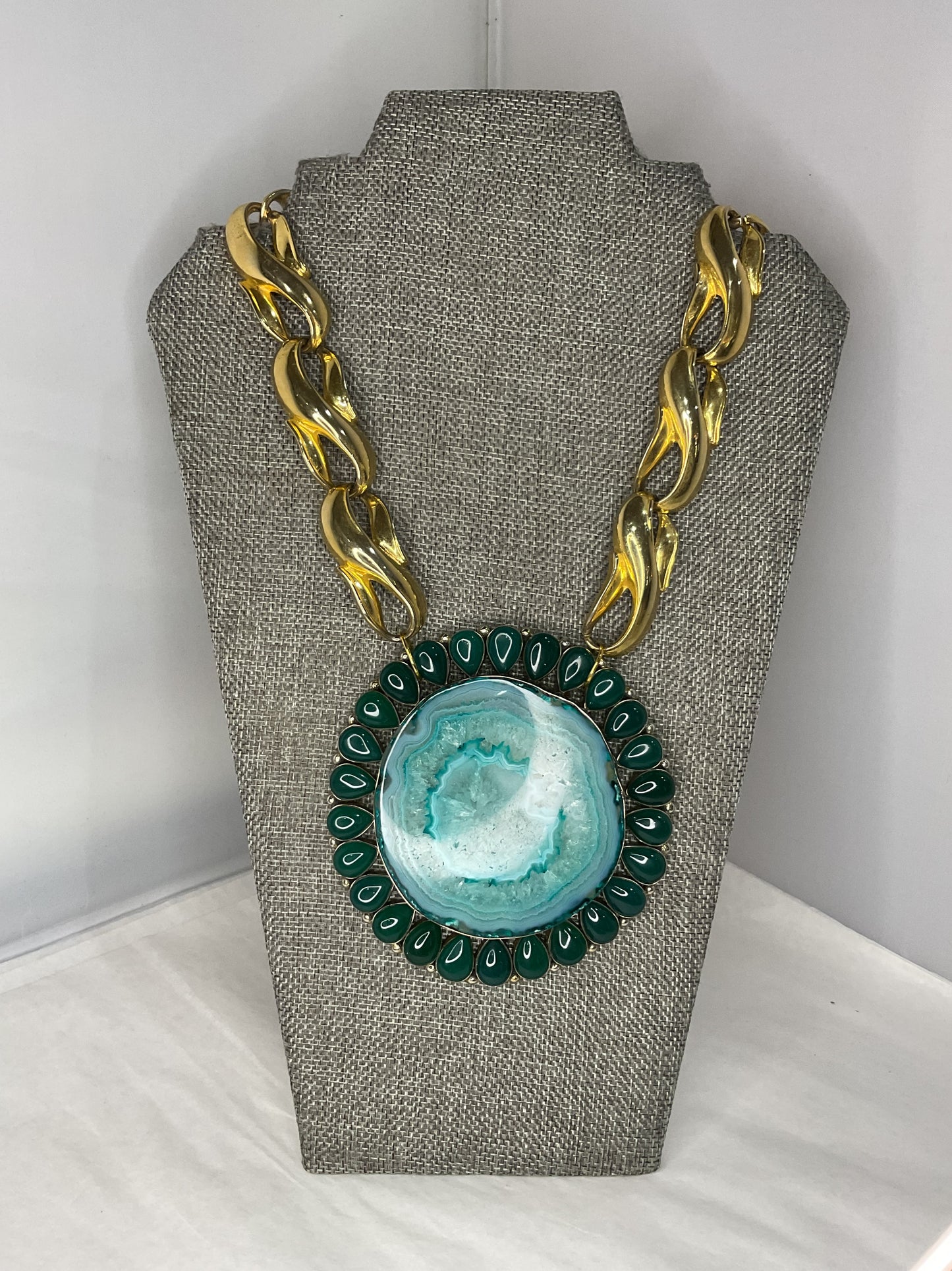 Made jade & agate necklace