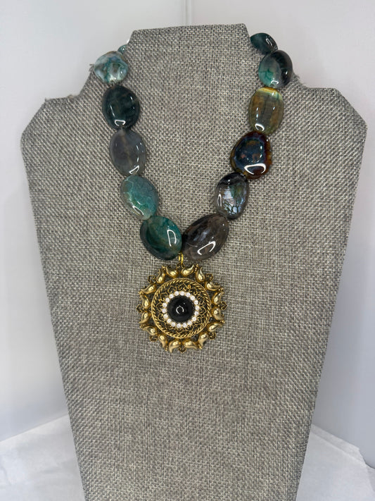 Made 1950s brooch necklace