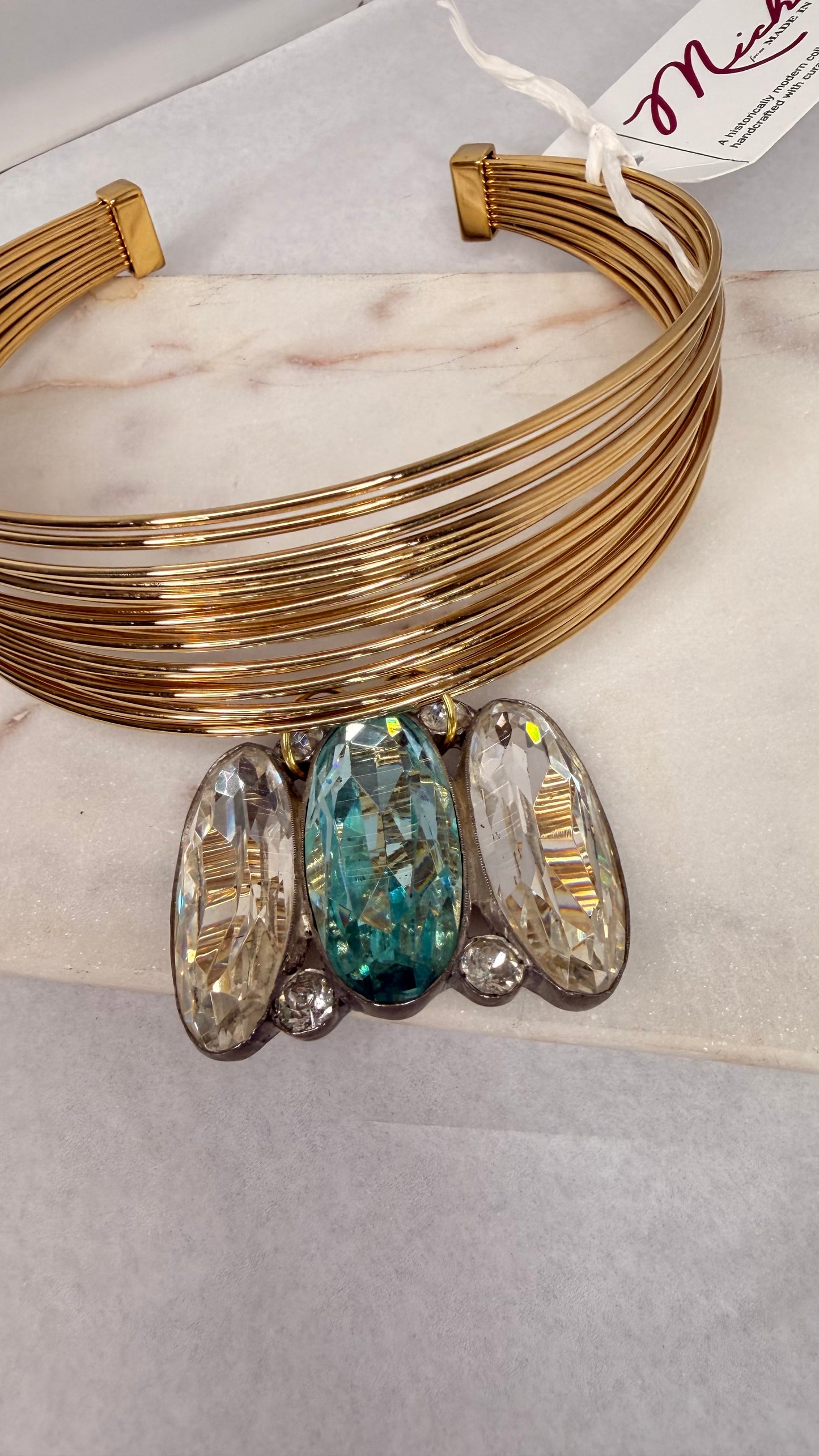 Made Gold brooch choker