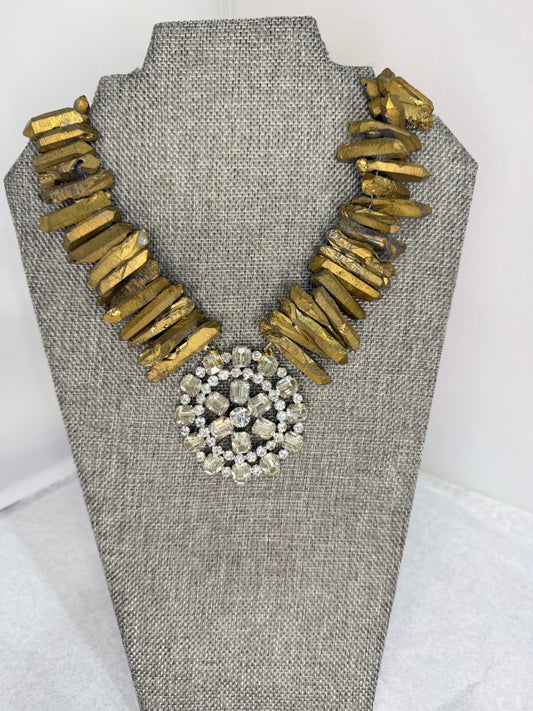 Made Nos Necklace