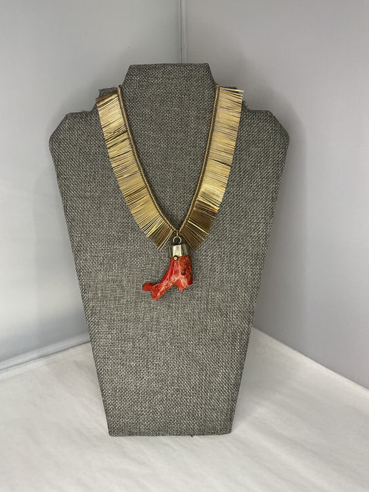 Made 1960s coral pendant necklace