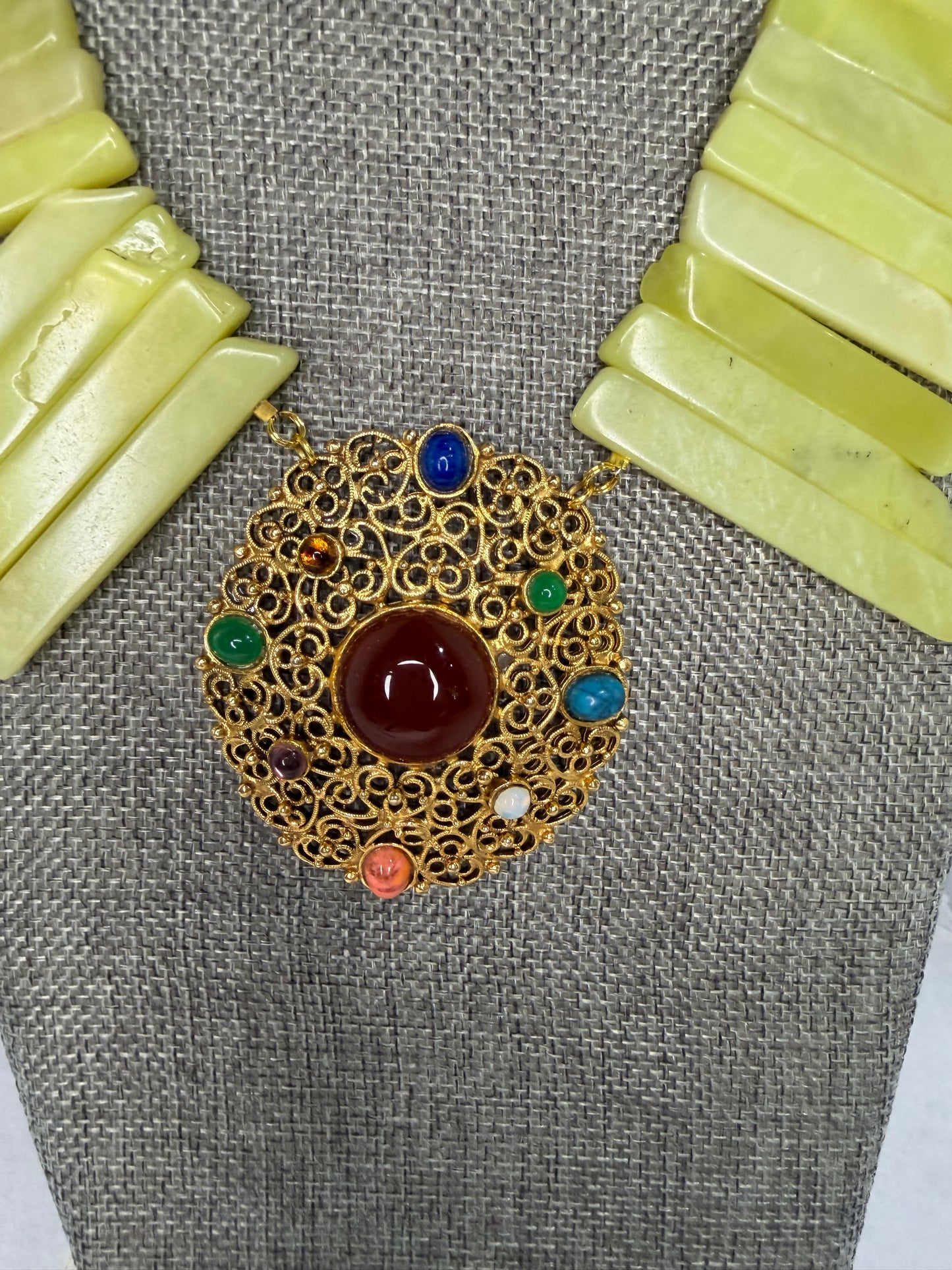 Made yellow Jade necklace