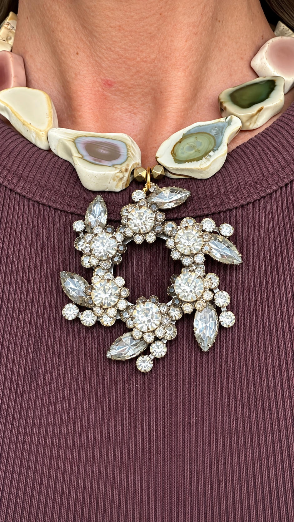 Made 1960s agate bead necklace
