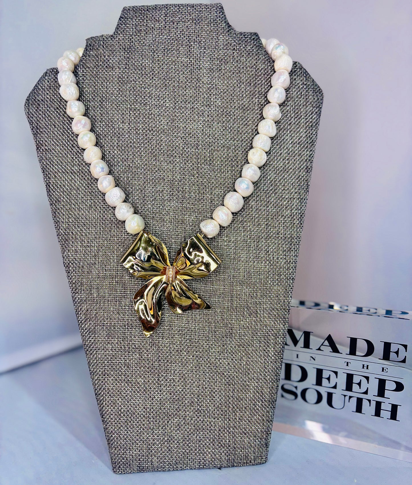 MADE- Baroque Pearl Bow Necklace