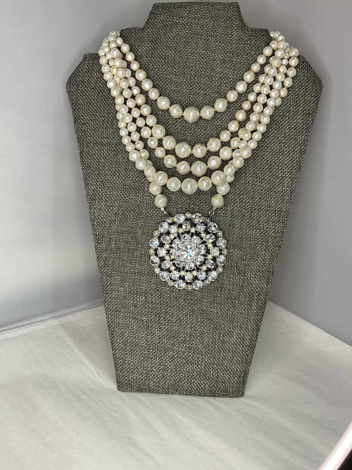 Made 1940s necklace