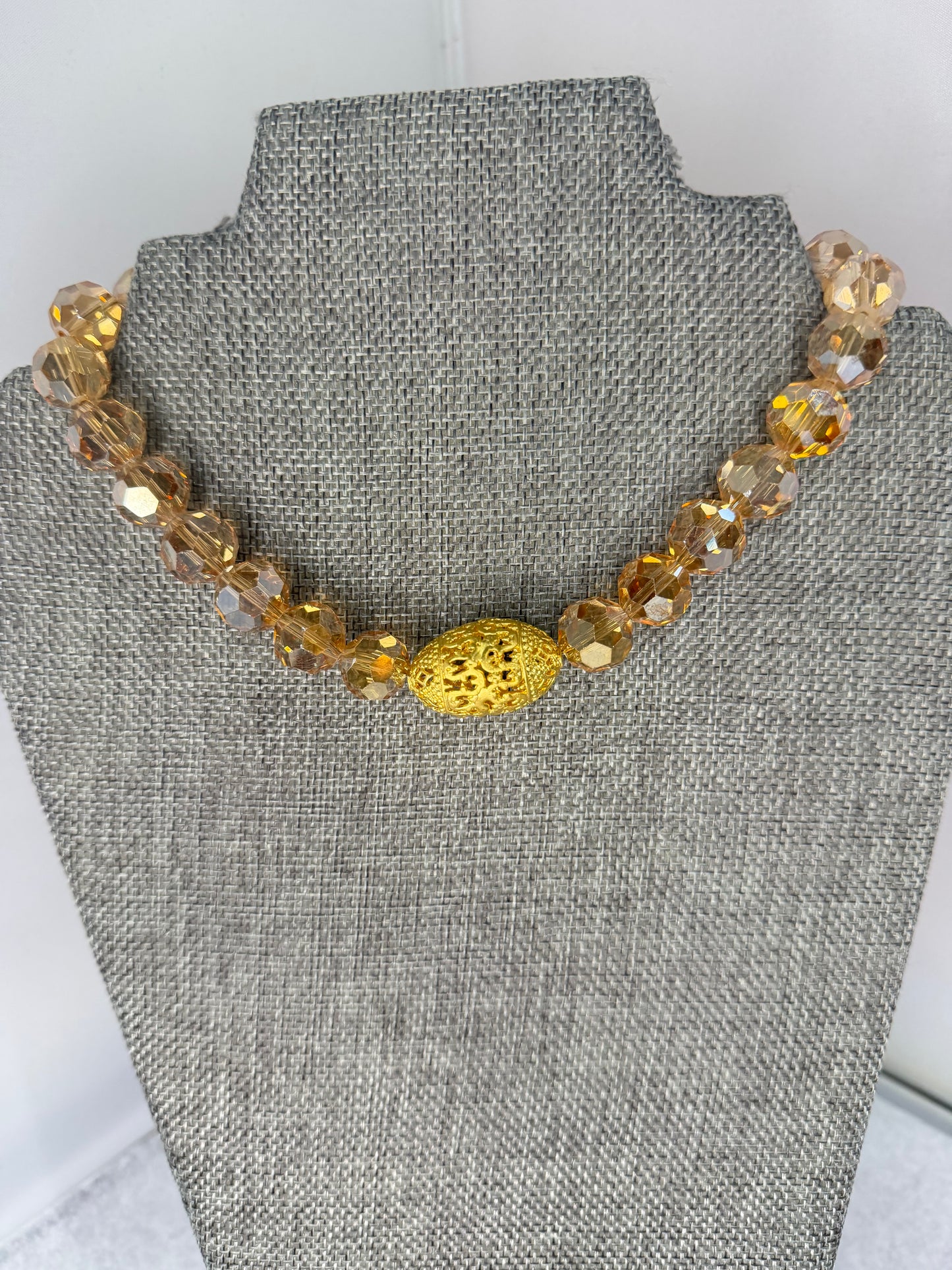 Made gold plated bead necklace
