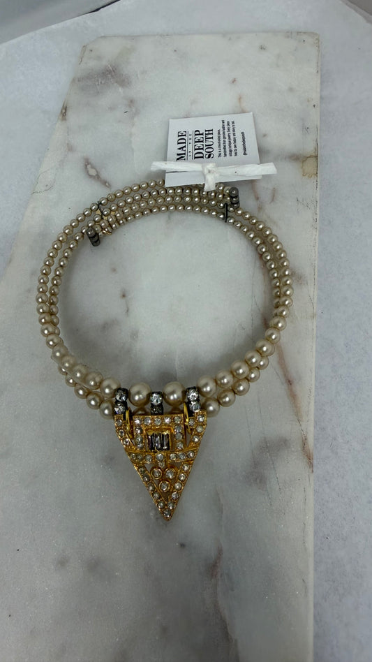 Made dress clip chocker