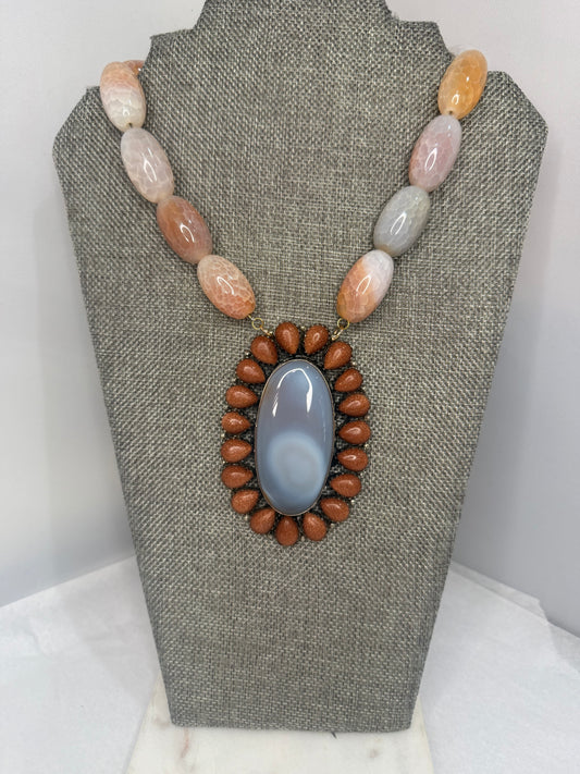 Made 1960s Agate necklace