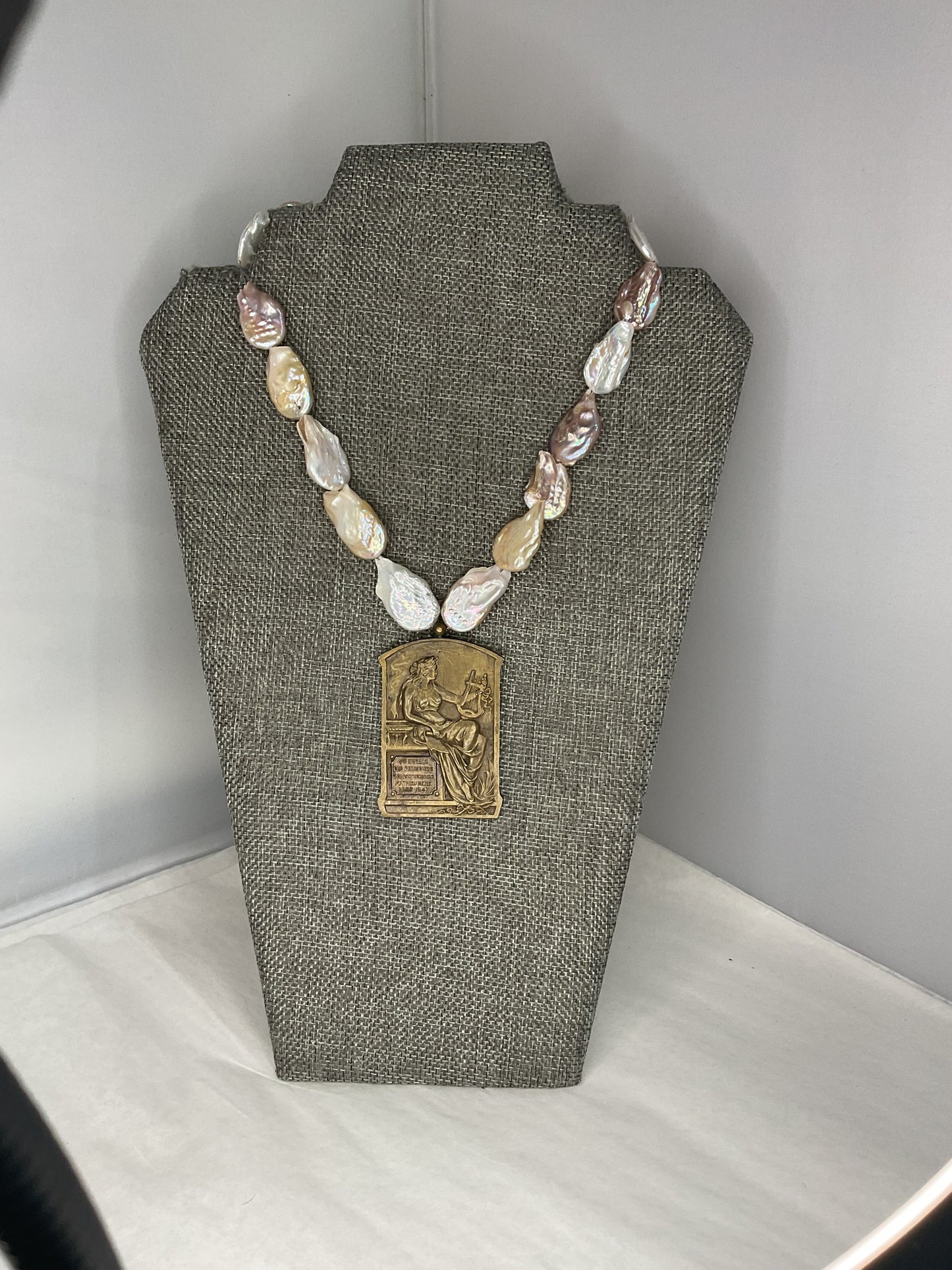 Made 1800 art necklace