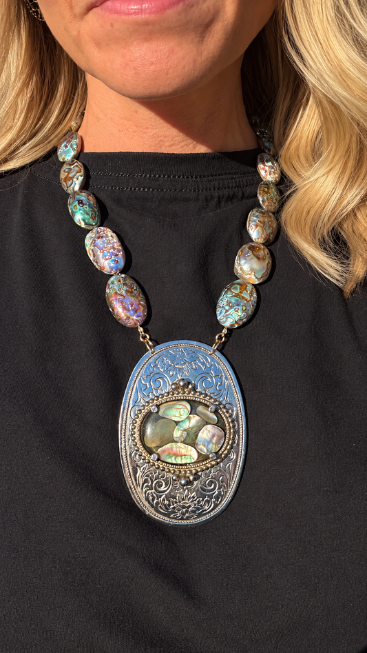 1970s buckle Abalone necklace