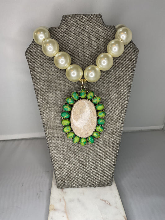 Made green turquoise necklace