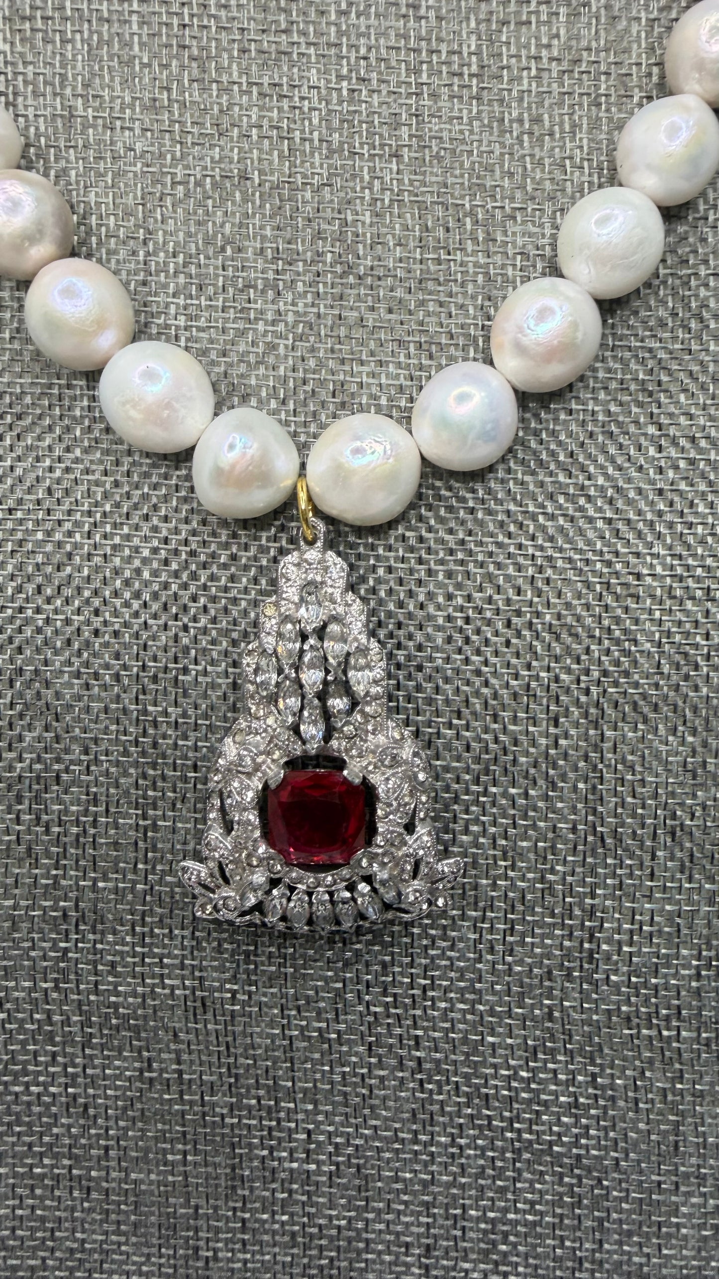 Made- 1930s baroque Pearl necklace