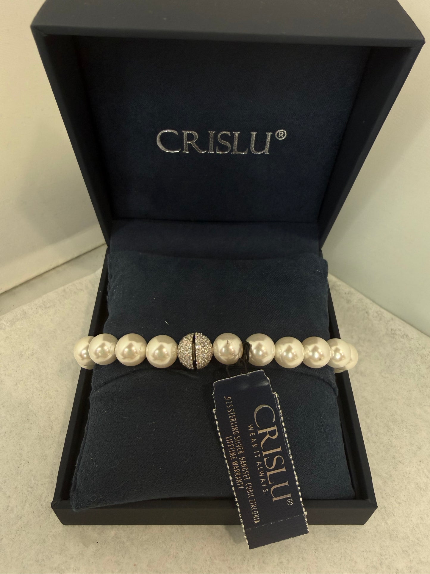 Crislu 1.2 Ct White Pearl bracelet