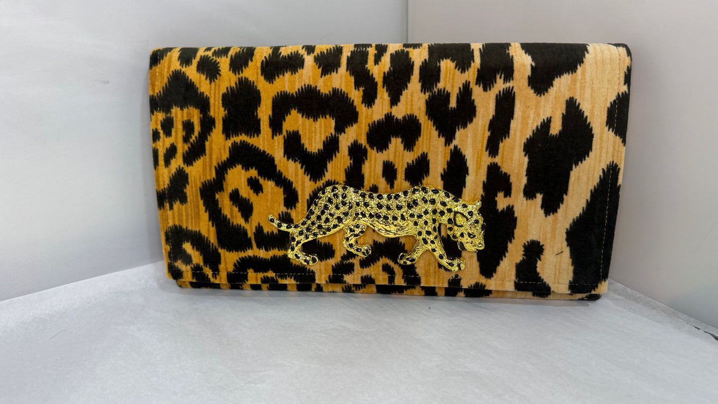 Leopard clutch/crossbody