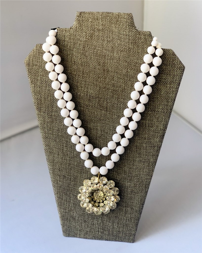 MADE- White beaded necklace with Rhinestone Brooch