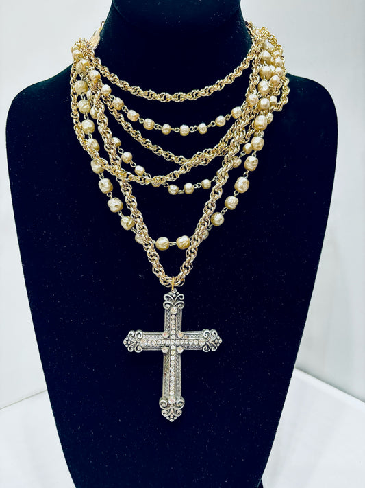 MADE - Cross Pearl Necklace