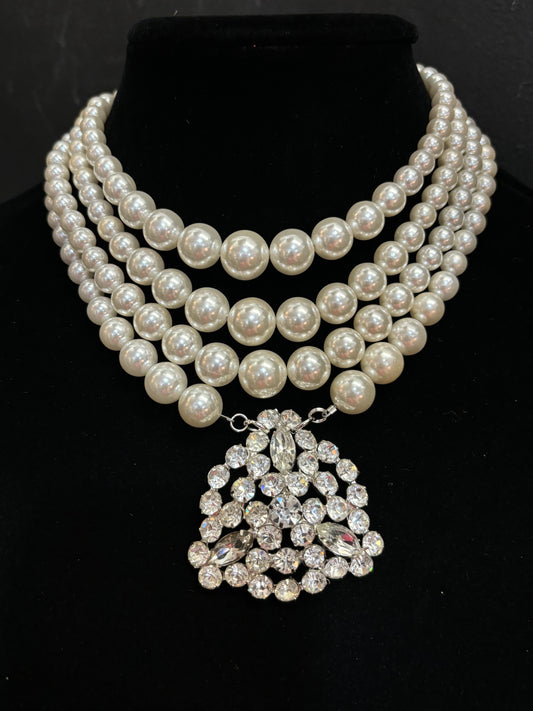 MADE - 1940’s Brooch on Pearl Strand Necklace