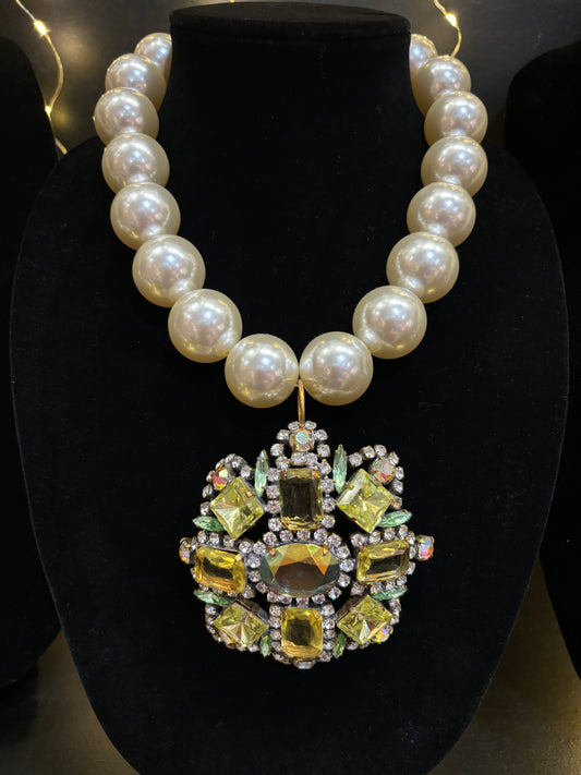 MADE - Chunky Pearl with Brooch Necklace