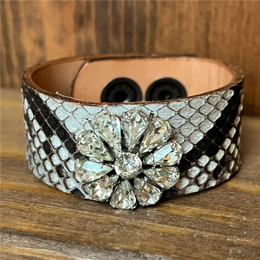 MADE- Weiss Snakeskin Cuff