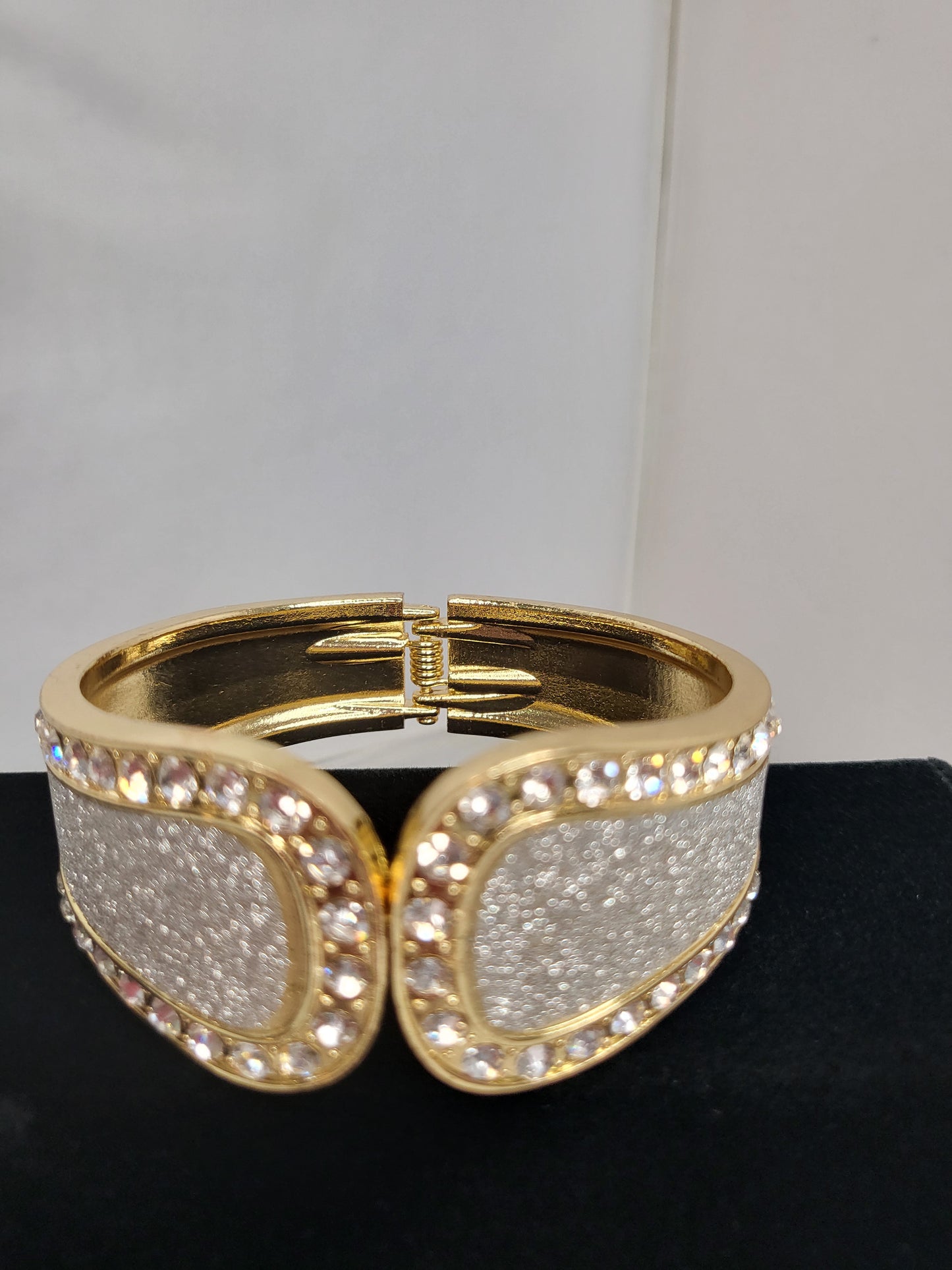 MADE-Hinged Cuff Bracelet