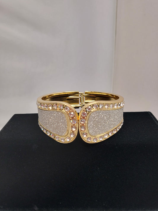 MADE-Hinged Cuff Bracelet
