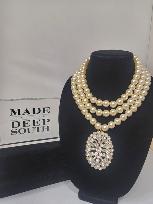 MADE- Weiss Pearl Layered Necklace